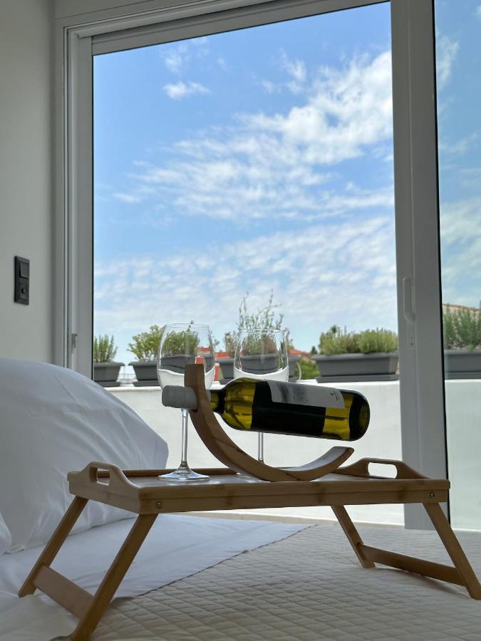 Step One | Luxury Suites Right In The Heart Of Acropolis Next To Metro Station Athens Exterior photo
