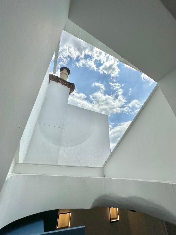 Step One | Luxury Suites Right In The Heart Of Acropolis Next To Metro Station Athens Exterior photo