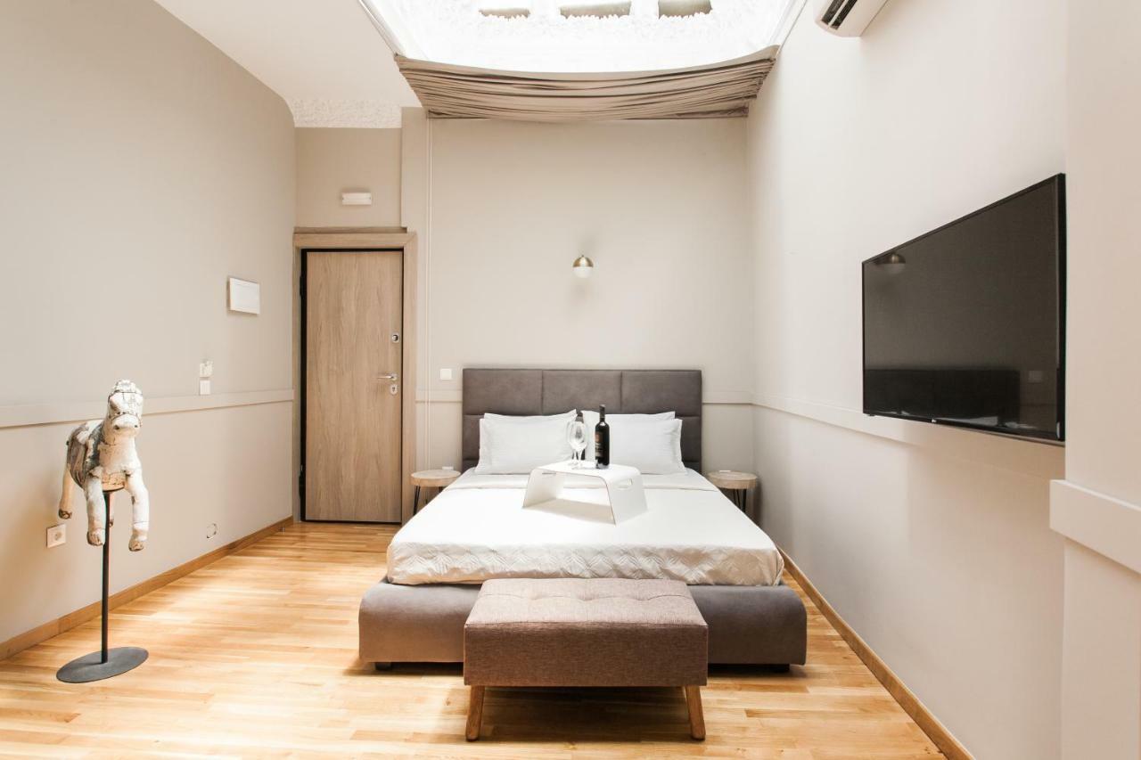 Step One | Luxury Suites Right In The Heart Of Acropolis Next To Metro Station Athens Exterior photo